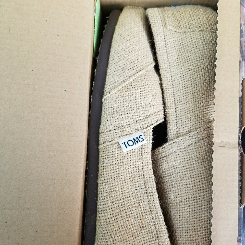 Toms shoes